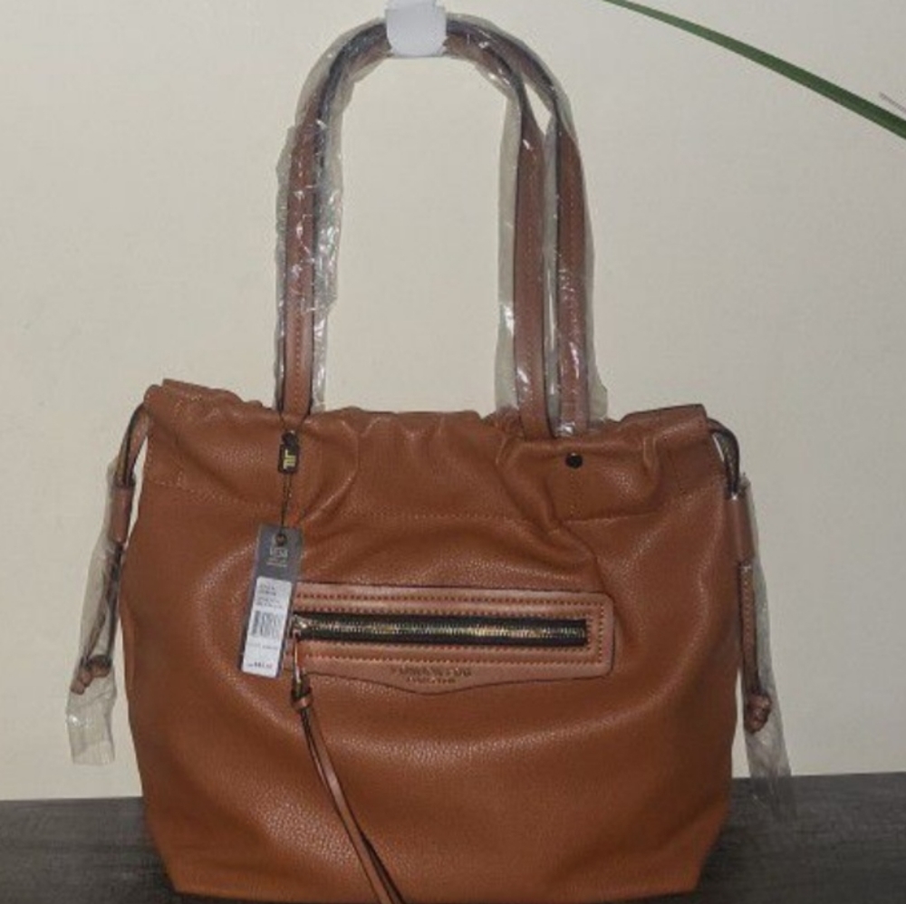 Tan leather London fog handbag brandnew